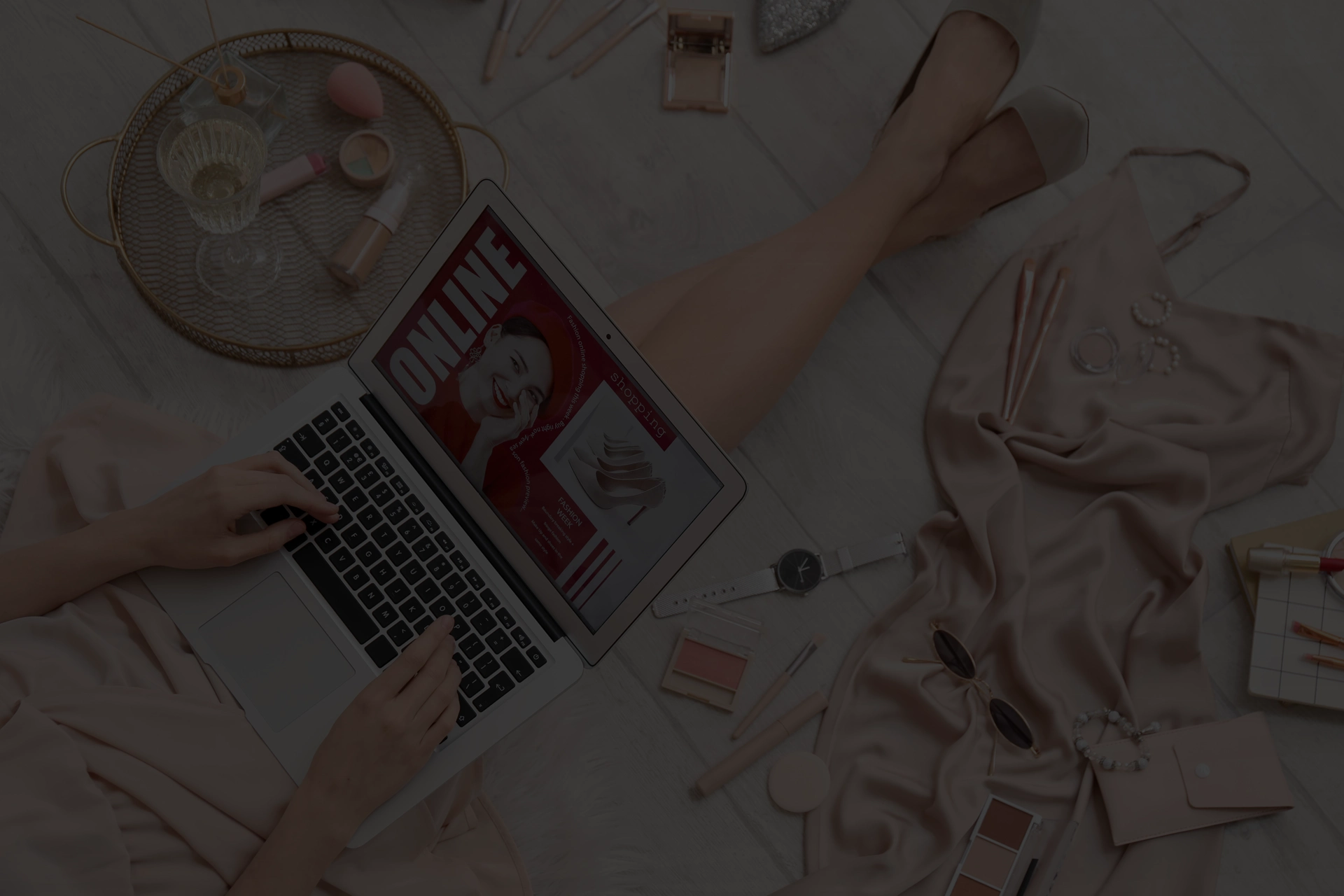 La mode féminine à portée de clic